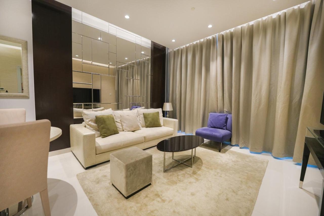 Mall - Downtown - Near Burj Khalifa - High Floor * Dubai